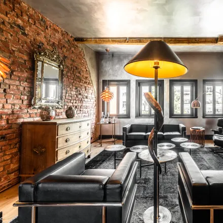 Rent this 2 bed apartment on Hofweg 5 in 22085 Hamburg, Germany
