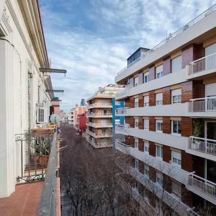 Image 8 - Esber, Carrer de Rogent, 08001 Barcelona, Spain - Apartment for rent