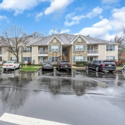 Buy this 2 bed condo on 470 Wedgewood Circle in Middletown Township, NJ 07718