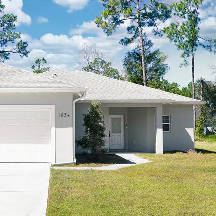 Buy this 3 bed house on 1934 10th Avenue in Daytona Park Estates, DeLand