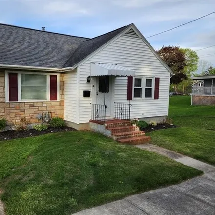 Buy this 3 bed house on 4 Cherry Street in Village of Mount Morris, Livingston County
