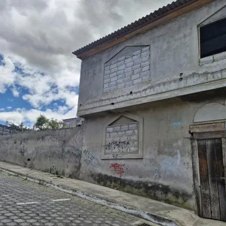 Buy this studio house on De las Nueces in 170204, Carapungo
