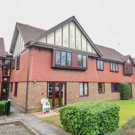 Rent this 2 bed apartment on Ransom Close in West Watford WD19 4NW, United Kingdom