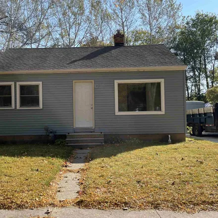 Buy this 3 bed house on 1137 South Oakland Avenue in Green Bay, WI 54304