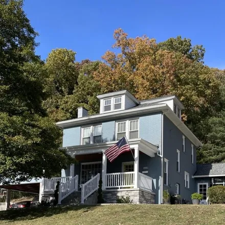 Image 1 - 2421 Forest Avenue, Geigers Crossing, Ashland, KY 41101, USA - House for sale