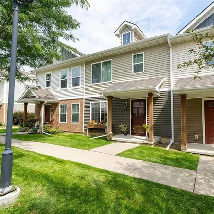 Image 2 - 9055 Coneflower Drive, West Des Moines, IA 50266, USA - Townhouse for sale