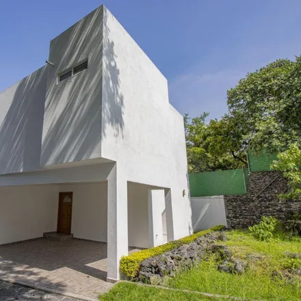 Buy this studio house on Calle Paseo de las Fuentes in Hacienda de las Flores, 62550 Jiutepec