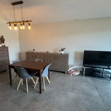 Rent this 1 bed apartment on Basculestraat 42A in 8900 Ypres, Belgium