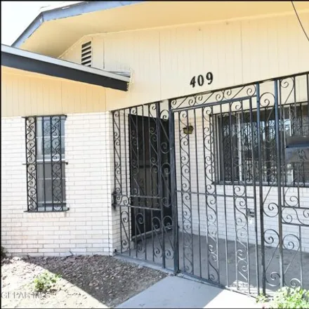 Image 2 - 409 Moreras Ct, El Paso, Texas, 79907 - House for sale