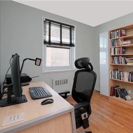Image 6 - 75 West 238th Street, New York, NY 10463, USA - Apartment for sale