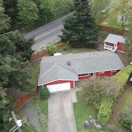 Buy this 4 bed house on 31202 3rd Avenue Southwest in Federal Way, WA 98023