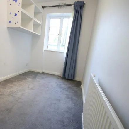 Image 5 - 3 Fuller Street, London, NW4 4RR, United Kingdom - Apartment for rent