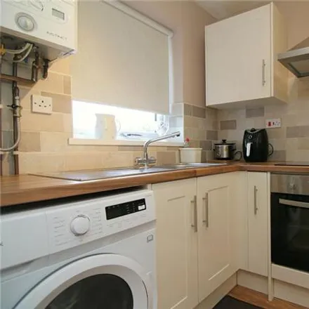 Image 5 - Fairburn Gardens, Bradford, BD2 2HF, United Kingdom - Apartment for sale