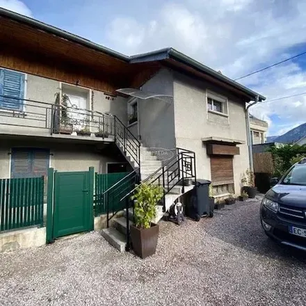 Rent this 4 bed apartment on unnamed road in 74950 Scionzier, France
