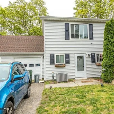 Buy this 3 bed house on Desiree Court in Ramtown, Howell Township