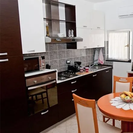 Image 5 - Grad Novigrad, Istria County, Croatia - Apartment for rent