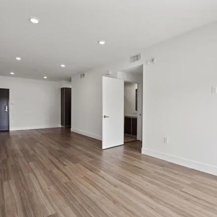 Image 3 - 1362 North Formosa Avenue, Los Angeles, CA 90046, USA - House for rent
