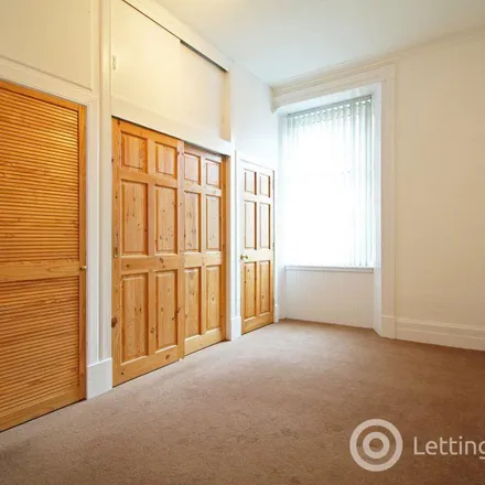 Rent this 1 bed apartment on Queen Street in Dundee, DD5 2HT