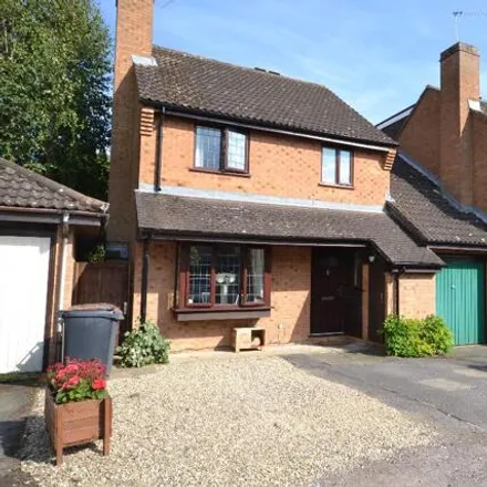 Buy this 4 bed house on Dove Close in Thorley, CM23 4JD