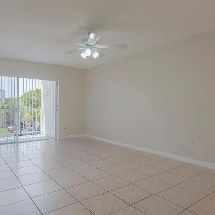 Image 4 - unnamed road, Kendall, FL 33143, USA - Apartment for rent