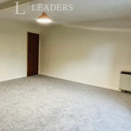 Image 3 - Rowley, Cam, GL11 5NT, United Kingdom - Apartment for rent