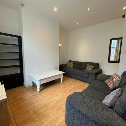 Image 5 - Highbury Terrace, Leeds, LS6 4ES, United Kingdom - Apartment for rent