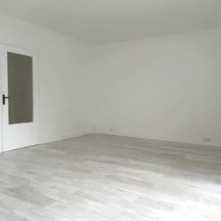 Rent this 1 bed apartment on 48 Rue Léo Lagrange in 91240 Saint-Michel-sur-Orge, France