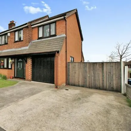 Buy this 4 bed duplex on Pendennis Crescent in Hindley, WN2 4NA