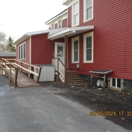 Image 3 - 809 Lafayette Street, City of Ogdensburg, NY 13669, USA - House for sale