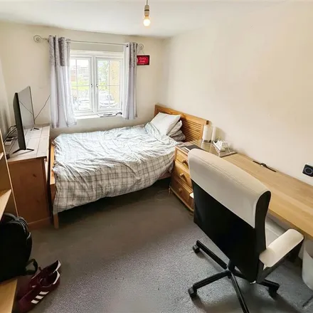 Image 2 - 16-26 Schooner Avenue, Newport, NP10 8EY, United Kingdom - Apartment for rent