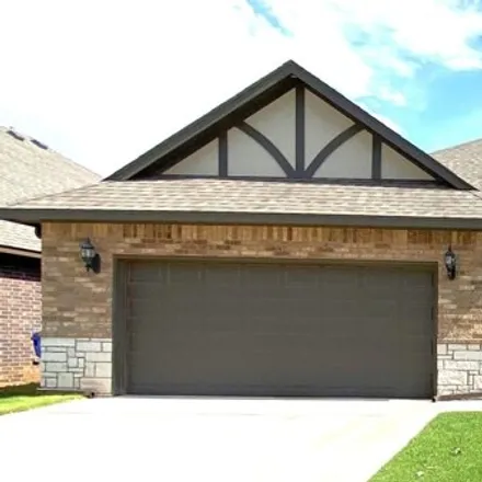 Buy this 3 bed house on 625 Minco in Enid, OK 73701