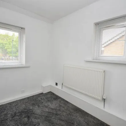 Rent this 3 bed duplex on Lynton Way in Newcastle upon Tyne, NE5 3TP