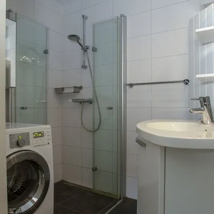 Rent this 3 bed apartment on Godevaert Montensstraat 53 in 4811 PE Breda, Netherlands