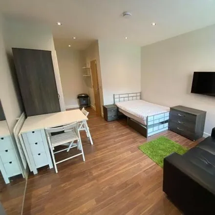 Image 1 - FEZ, 2 Holland Street, Devonshire, Sheffield, S1 4NL, United Kingdom - Apartment for rent