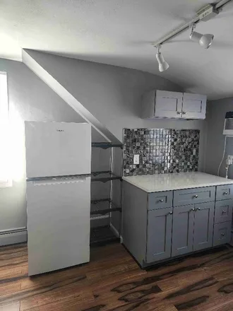 Rent this 1 bed house on 16 Vermont Street