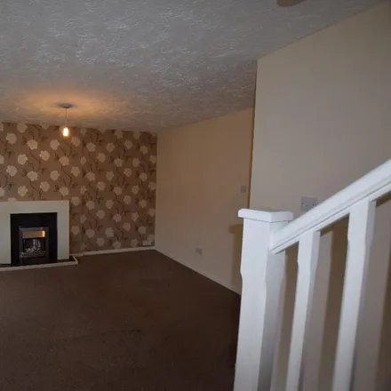 Image 4 - Edwards Drive, Stafford, ST16 1LZ, United Kingdom - Duplex for rent