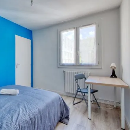Rent this 4 bed room on La cravache in 49 à 53 Résidence de la Cravache, 13009 Marseille