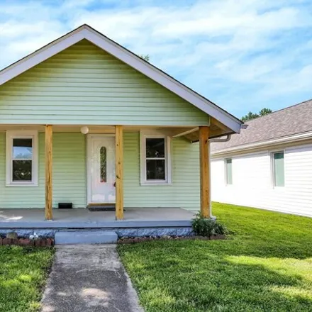Buy this 2 bed house on 714 Noble Street in Seymour, IN 47274