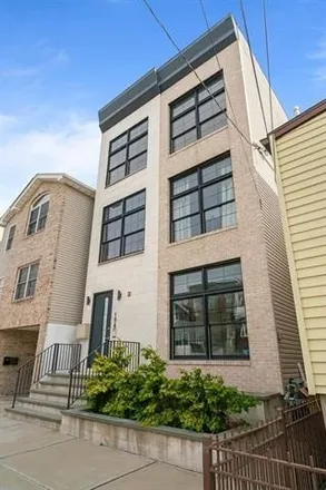 Buy this 3 bed condo on 196 Cambridge Avenue in Jersey City, NJ 07307