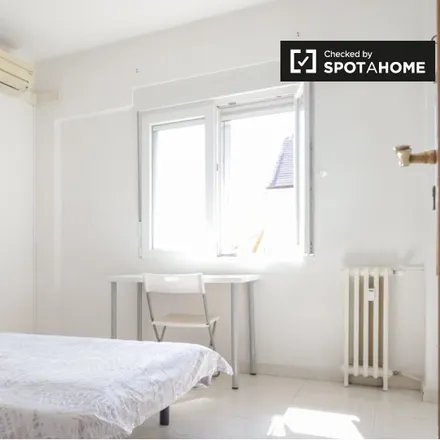 Rent this 5 bed room on Madrid in Los Charros, Calle de Jerónima Llorente