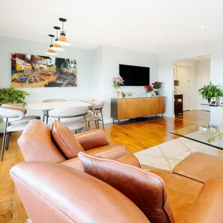 Buy this 3 bed apartment on 35-44 Ridgeway Gardens in London, N6 5XR