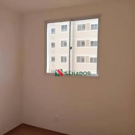 Buy this 2 bed apartment on Avenida Custódio Venâncio Ribeiro in Cidade Industrial 2, Londrina - PR