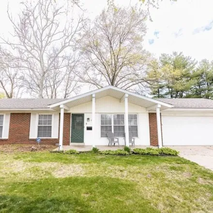 Buy this 3 bed house on 665 North Lincoln Avenue in O'Fallon, IL 62269