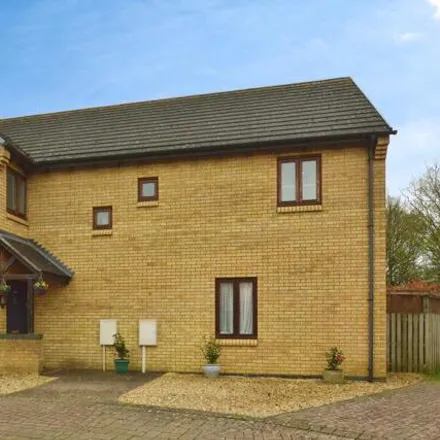 Buy this 4 bed house on Cadeby Court in Monkston, MK10 9LE