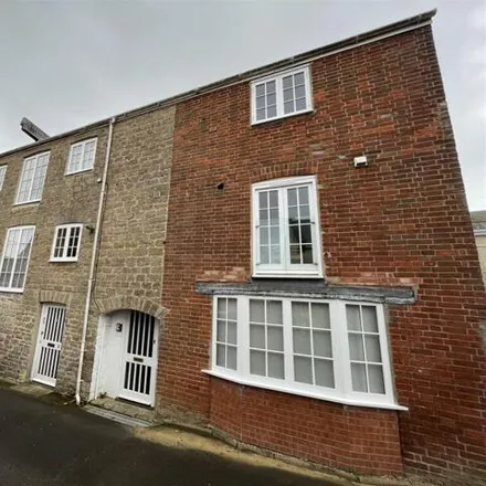 Rent this 2 bed room on St Swithins Place in Bridport, DT6 5FD