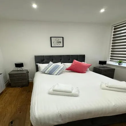 Rent this 2 bed apartment on Slough in SL2 5AG, United Kingdom