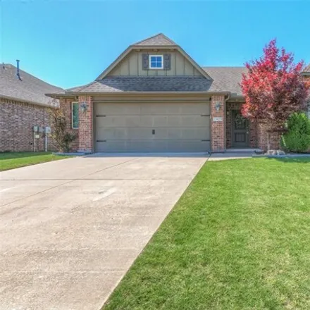 Buy this 3 bed house on 2941 West Mobile Place in Broken Arrow, OK 74011