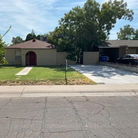 Rent this 3 bed house on 1001 South Roosevelt Street in Tempe, AZ 85281