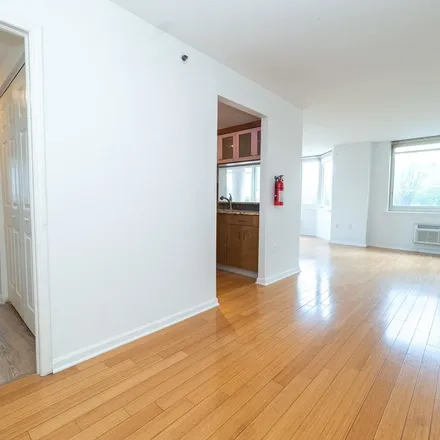 Image 2 - Sonesta Simply Suites Jersey City, 21 2nd Street, Jersey City, NJ 07302, USA - Apartment for rent