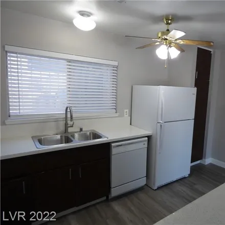 Image 5 - 4521 Via San Rafael, Las Vegas, NV 89103, USA - Duplex for rent